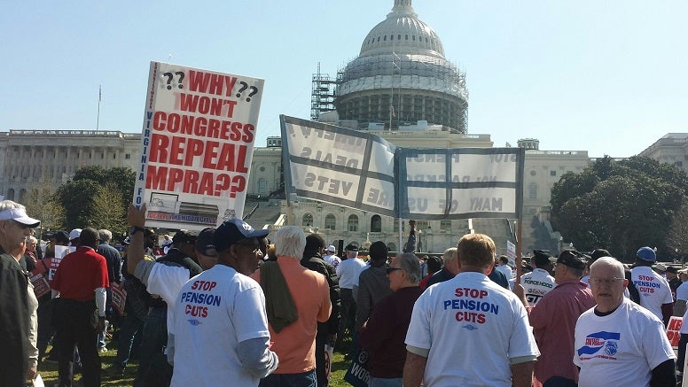 4.14.16pensionrally.jpg