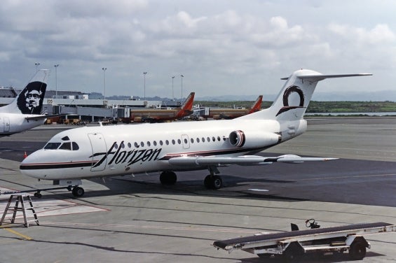 horizon_air_fokker_f-28-1000_fellowship_silagi-1.jpg