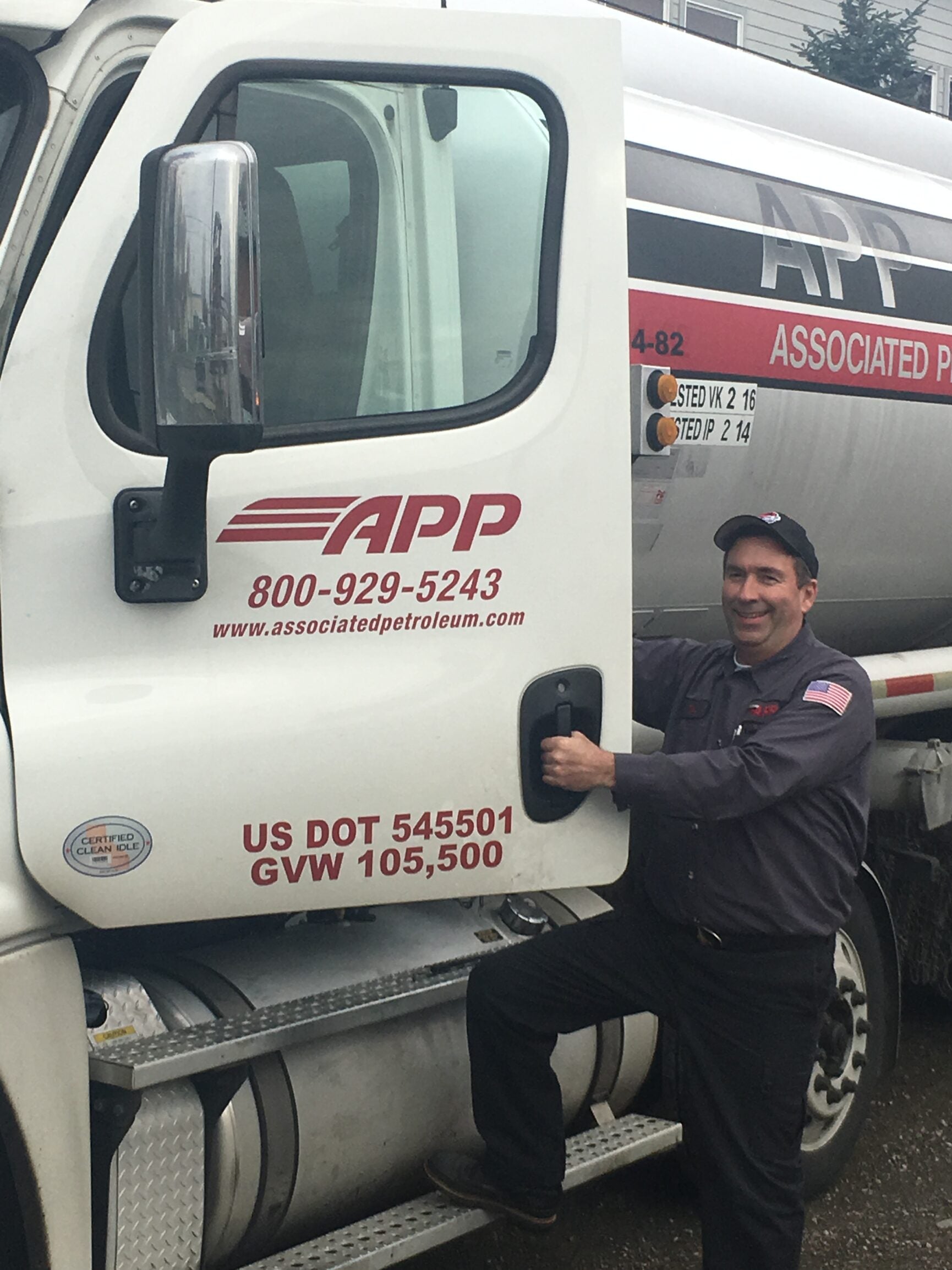 APP/World Fuel Services Teamsters Authorize Strike International