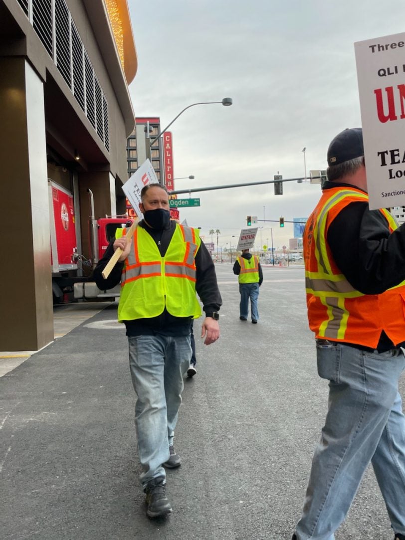 Teamsters Local 986 Pickets For Circa Seven - International Brotherhood ...