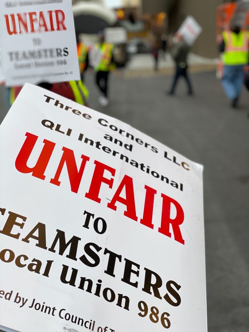 Teamsters Local 986 Pickets For Circa Seven - International Brotherhood ...