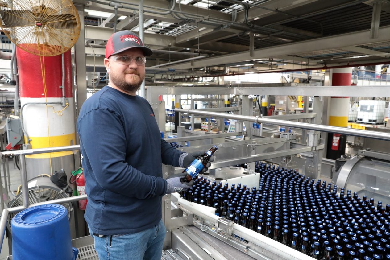 Brewery rank and file workers, St. Louis, Anheuser Busch - Bud Light