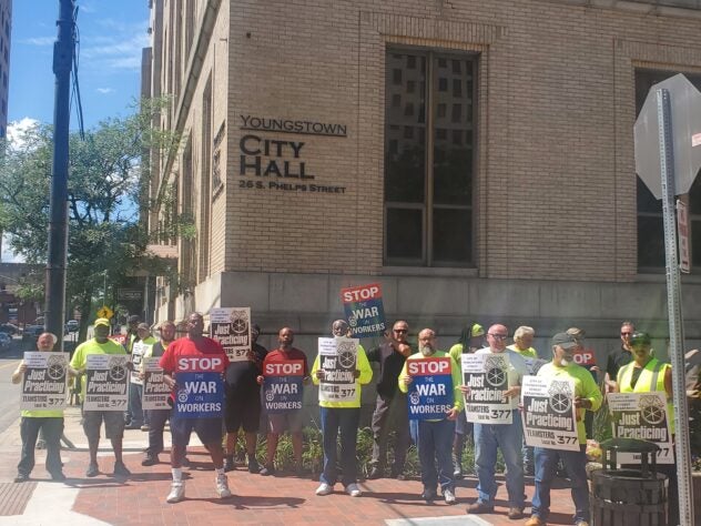 Teamsters Protest Union Busting At Youngstown City Hall - International ...