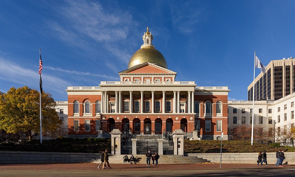 1200px-Massachusetts_State_House_Boston_November_2016[1]