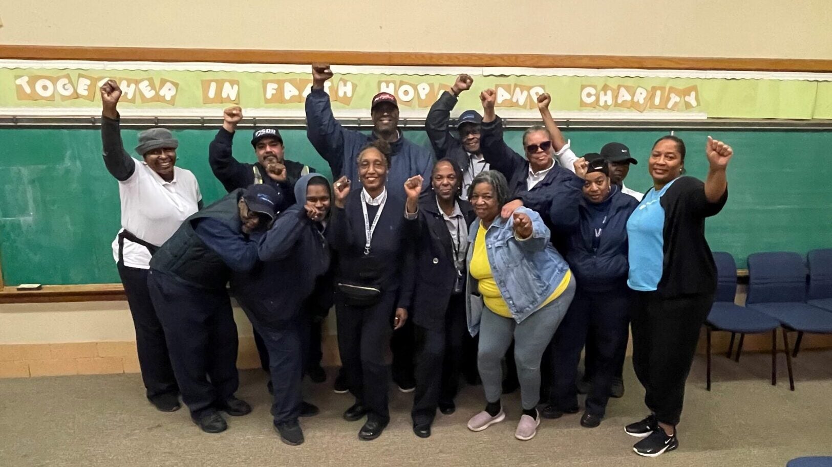 More Than 850 Medical Transportation Workers in Chicago Join Teamsters