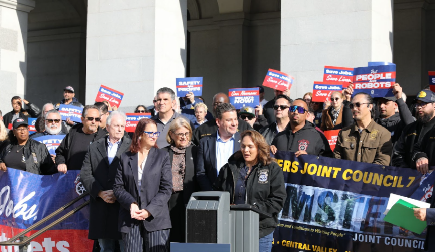 California Teamsters, Elected Officials Reintroduce AV Human Operator