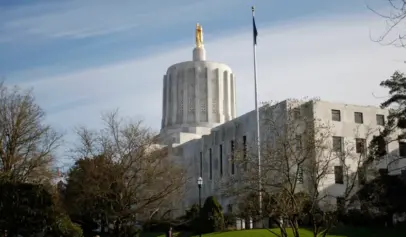 reuters_oregon-state-capitol_1200x700_gd_170822-1