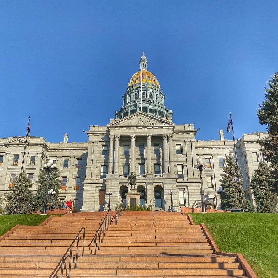 Teamsters Call on Colorado State Senators to Pass HB 25-1122