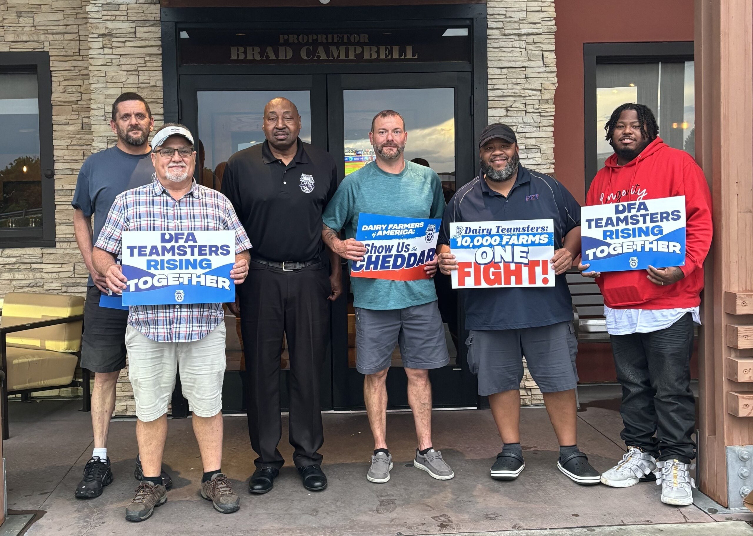 Workers at Dairy Farmers of America Join Teamsters