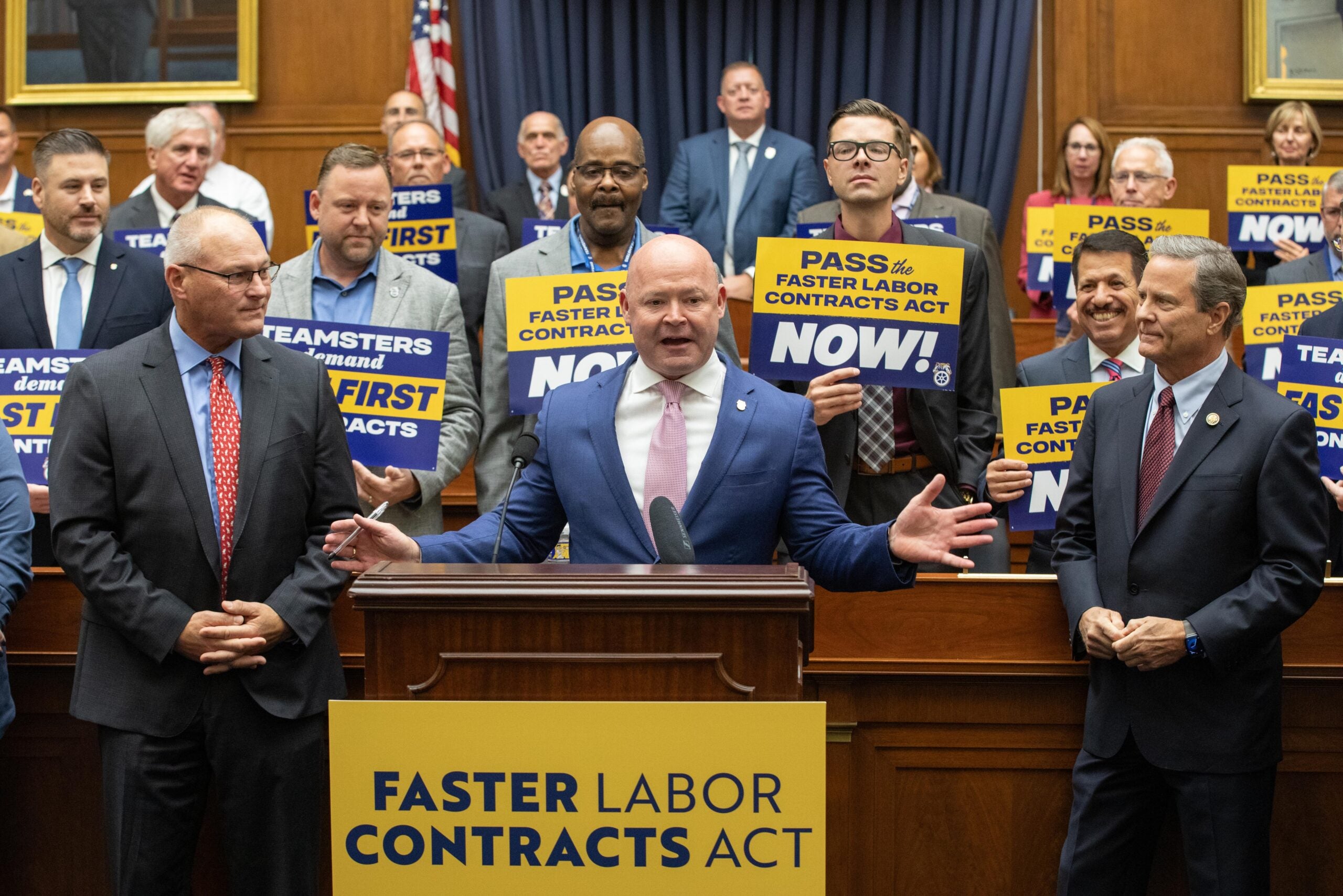 Teamsters Join Legislators for Introduction of Faster Labor Contracts Act