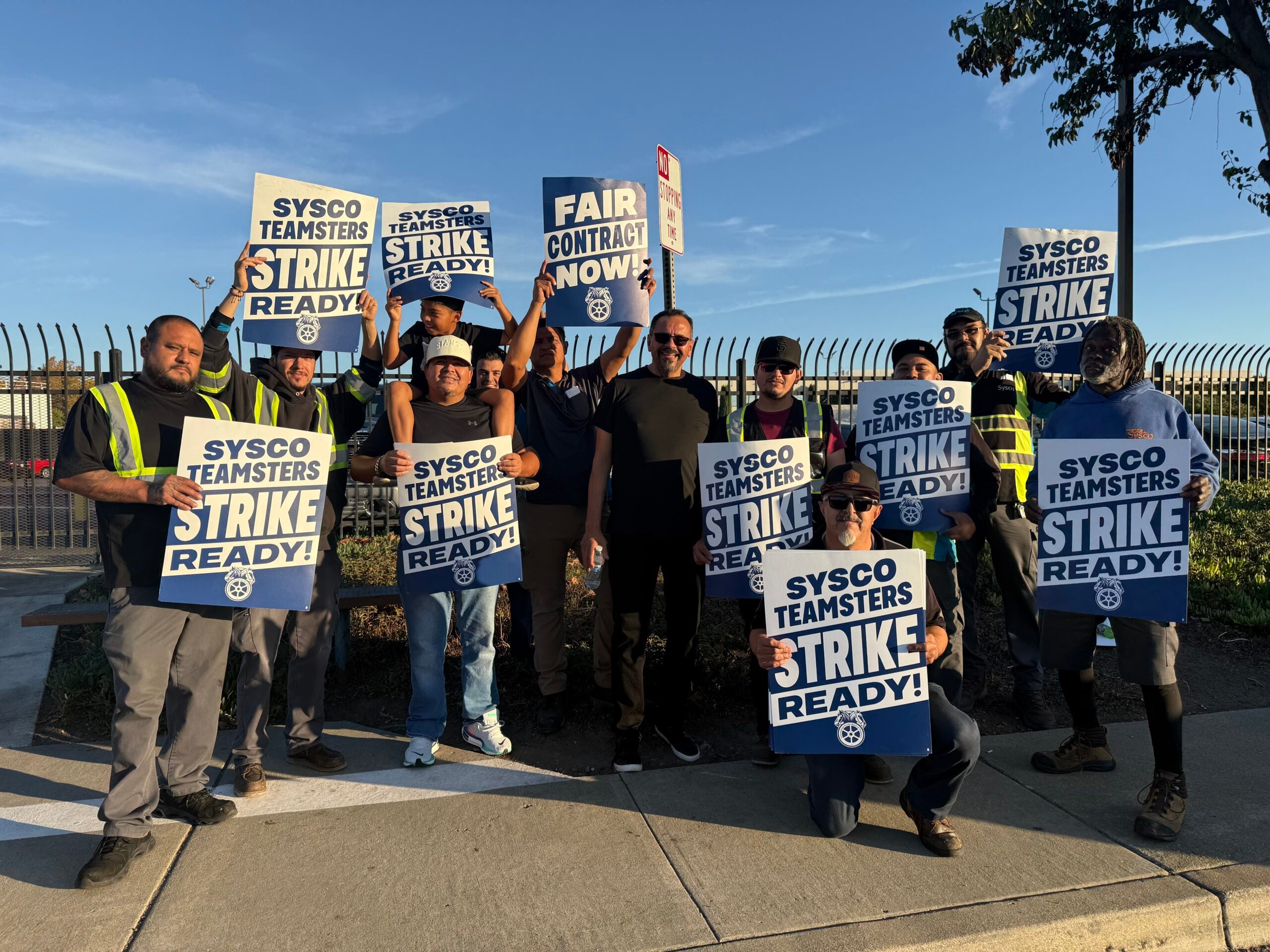 Teamsters Ink First-Ever Regional Contract at Sysco