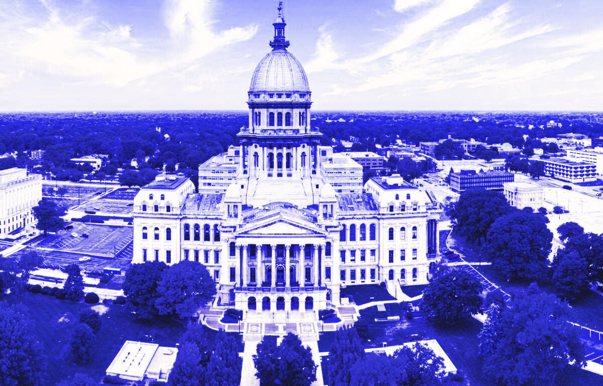 Illinois-State-Capitol-drone-shutter-stock-2-1200x768 (1)